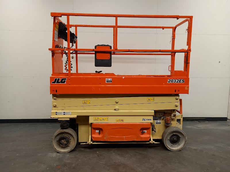 Picture of a JLG 2032ES