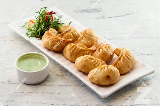 Chicken Kurkure Momos