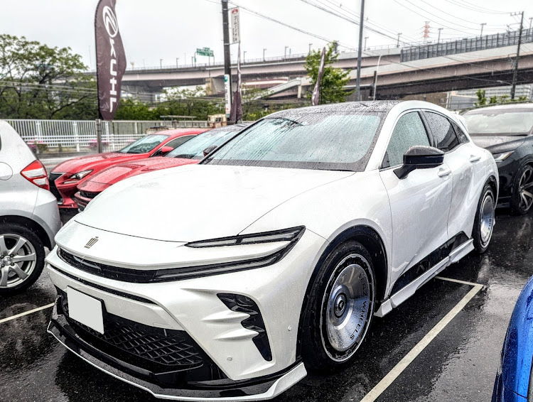 クラウンスポーツの5月もよろしくお願いします・KUHLクラウンスポーツ・KUHLクラウンスポーツウイング取付・ゴールデンウィークに関するカスタム事例の投稿画像5枚目