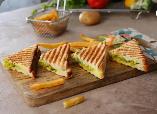 Mix Aloo Veg Sandwitch (1 Pcs) @Rs 99