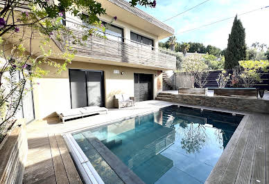 House with pool and terrace 3