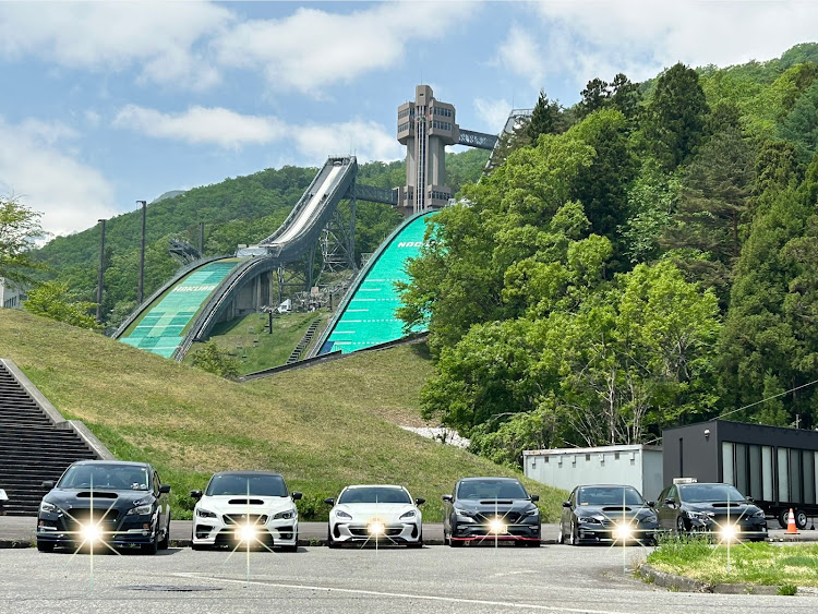 レヴォーグのジャンプ台・雪山と愛車・北アルプスとコラボ・滝と愛車・撮る人を撮る(・∀・)by.スバ女に関するカスタム事例の投稿画像21枚目
