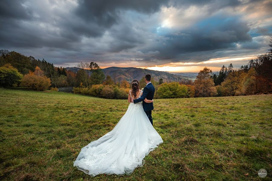 Wedding photographer Lukáš Zabystrzan (lukaszabystrz). Photo of 24 October 2021