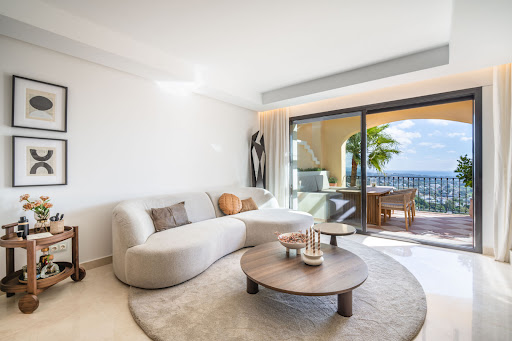 Appartement avec terrasse et piscine 2