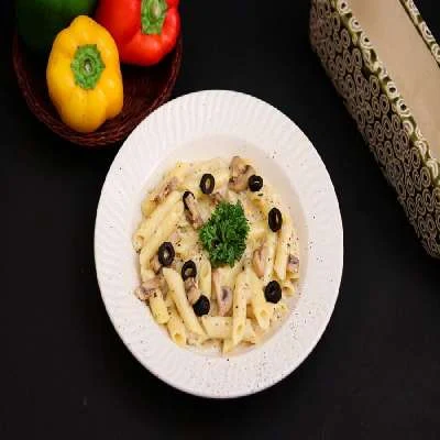 Penne Alfredo Pasta