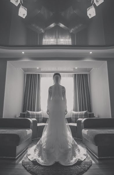 Fotógrafo de casamento Olga Vasileva (morgana). Foto de 12 de novembro 2015