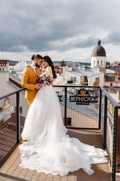 Fotografo di matrimoni Olya Magir (olyamahyr). Foto del 5 giugno 2021