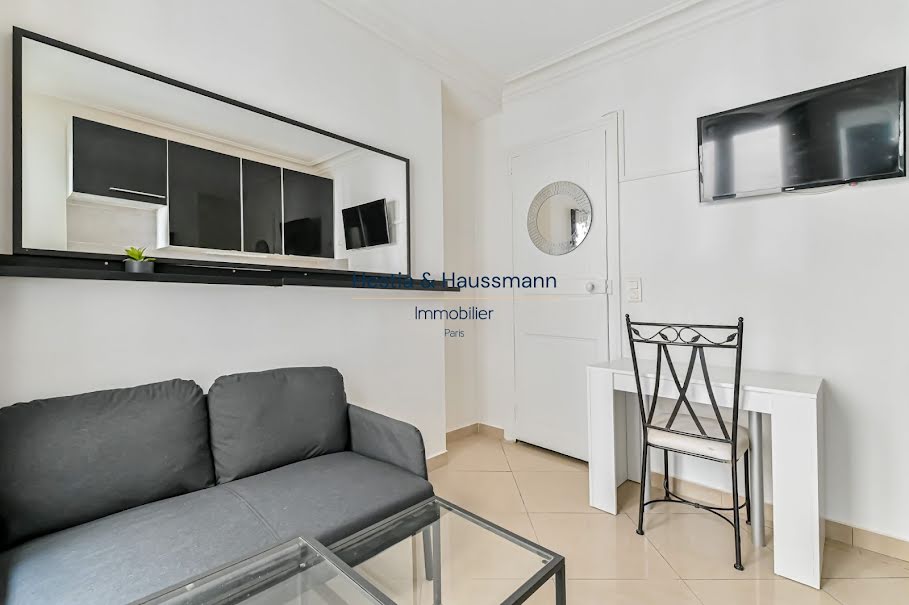 Location meublée appartement 2 pièces 25 m² à Paris 10ème (75010), 1 290 €