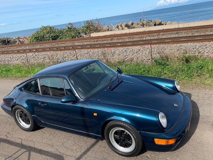 964 カレラ2の964・カレラ2・Aircooled Porsche・Amazon Green・Porsche Buttsに関するカスタム事例の投稿画像2枚目