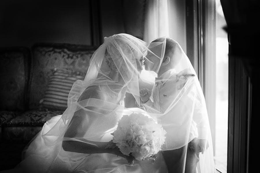 Wedding photographer Enzo Borzacchiello (ebfotografo). Photo of 23 April 2016