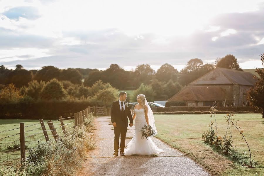 Wedding photographer Charlotte Kimberley (charlottewiseph). Photo of 2 July 2019