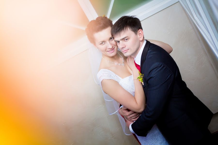 Wedding photographer Oleg Velichko (ovelichko). Photo of 11 April 2015