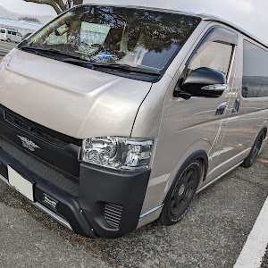 ハイエースバン TRH200V