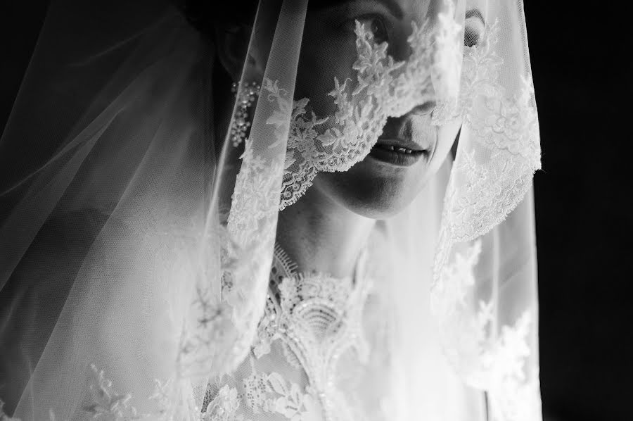 Wedding photographer Natali Gonchar (martachort). Photo of 6 September 2015