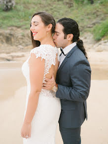 Fotógrafo de casamento Olga Safonova (olgasafonova). Foto de 8 de dezembro 2023