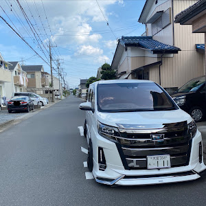 ノア ZRR80W