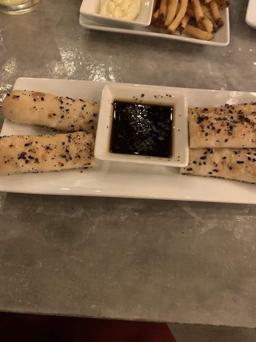 Breadsticks with olive oil