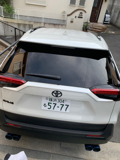 トヨタ Rav4を華麗にカスタム By ケンキ 08 09 取り付け完了 外は暑くて死にそうです シルバーから同色に変わるだけでだいぶ変わりました 満足 満 Cartune