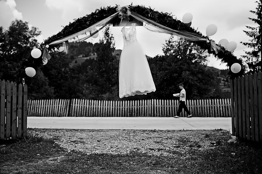 Wedding photographer Silviu Monor (monor). Photo of 27 July 2017
