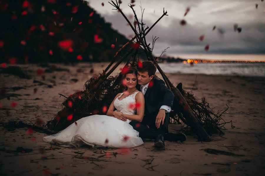 Wedding photographer Joanna Furdynna (kliszaartstudio). Photo of 14 September 2017