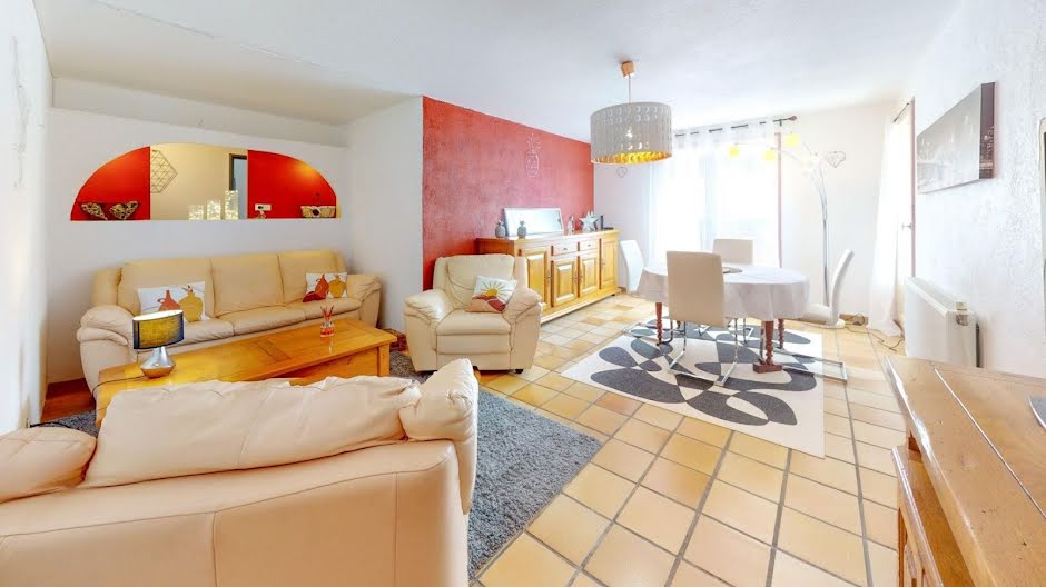 Vente appartement 4 pièces 88 m² à Hyeres (83400), 235 000 €