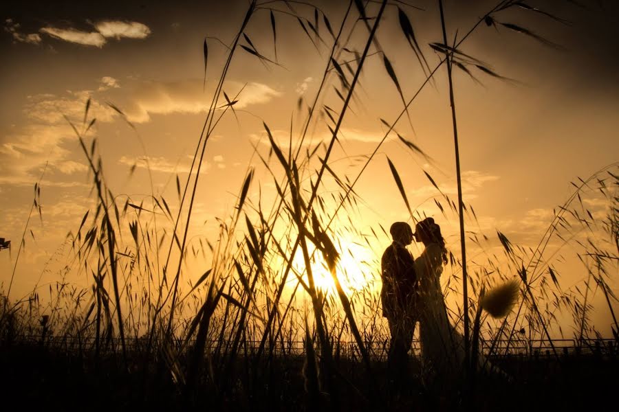 Fotografo di matrimoni Massimo Ragusa (emmerrestudio). Foto del 14 aprile 2018