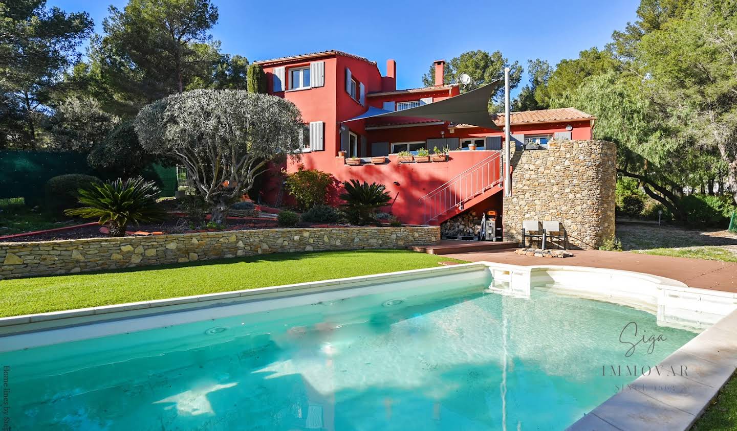 House with pool and terrace Bandol