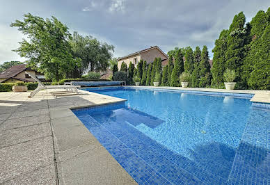 House with pool and terrace 5