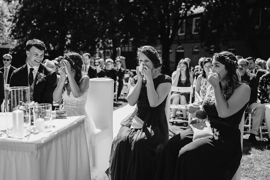 Fotógrafo de casamento Julia Völzow (juliavoelzow). Foto de 24 de outubro 2019