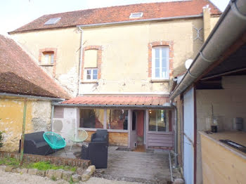 maison à Avrolles (89)