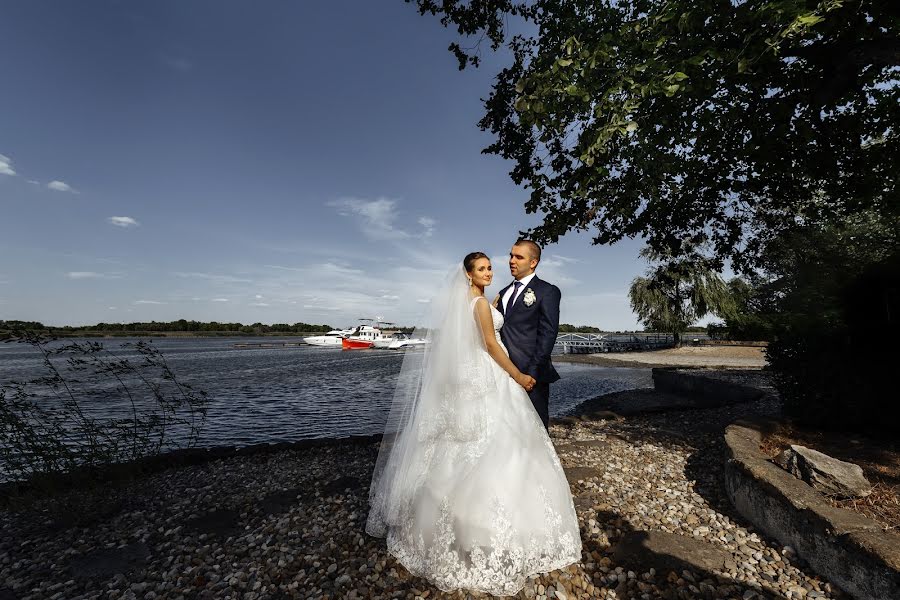 Hochzeitsfotograf Sergey Pivovarov (pivovaroff). Foto vom 18. September 2019