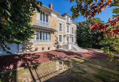 Maison avec terrasse 1