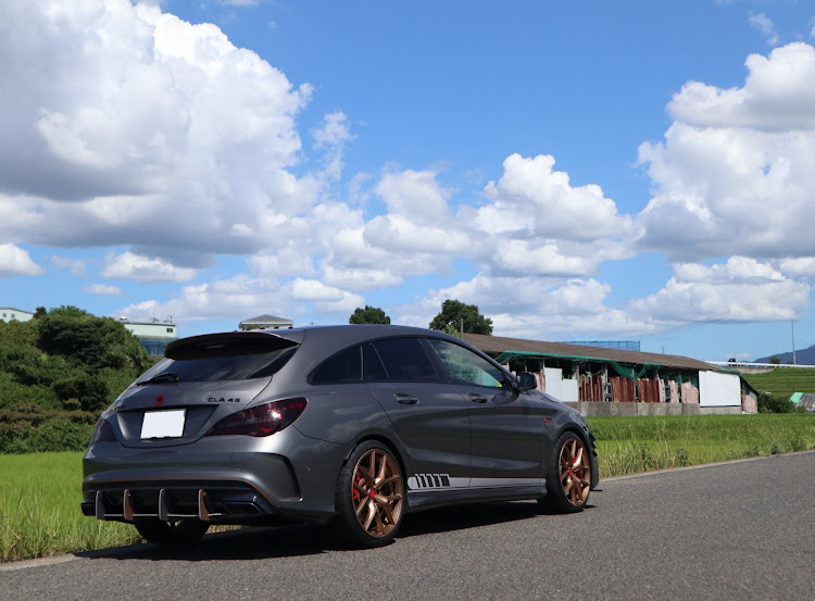 CLAの水切りドライブ・まだまだ夏ですね〜☀️・ホイールコーティング・それぞれのカーライフ・いつもいいね＆コメントありがとうございます🥰に関するカスタム事例の投稿画像8枚目