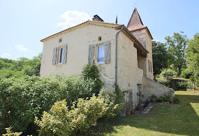 Maison avec piscine et terrasse 12