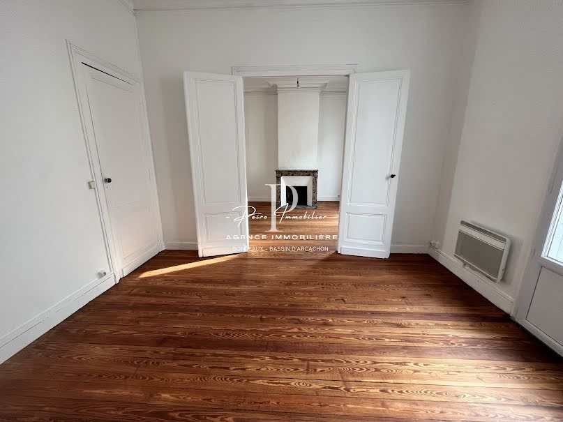 Vente appartement 3 pièces 63 m² à Bordeaux (33000), 304 500 €