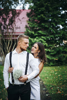 Wedding photographer Alena Semenchuk (alyonka). Photo of 12 April 2022