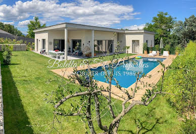 House with pool and terrace 1