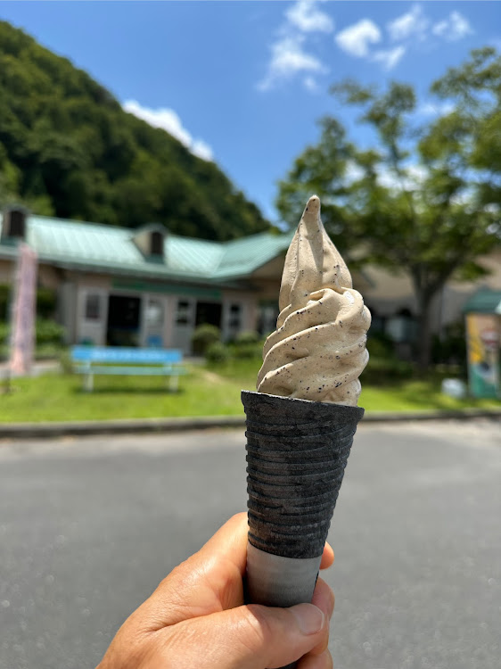 ロードスターの立秋ですね❣️・足軽10万キロ達成・涼を求めて水辺に・メマトイ🪰嫌だ〜・ショップでオイル交換に関するカスタム事例の投稿画像11枚目