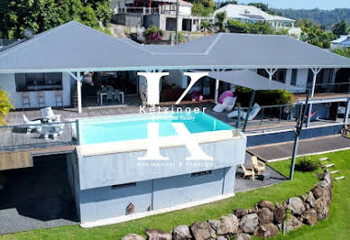 Villa with pool 2