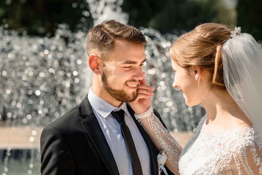 Fotógrafo de casamento Zoltan Peter (zoltanpeter). Foto de 7 de novembro 2020