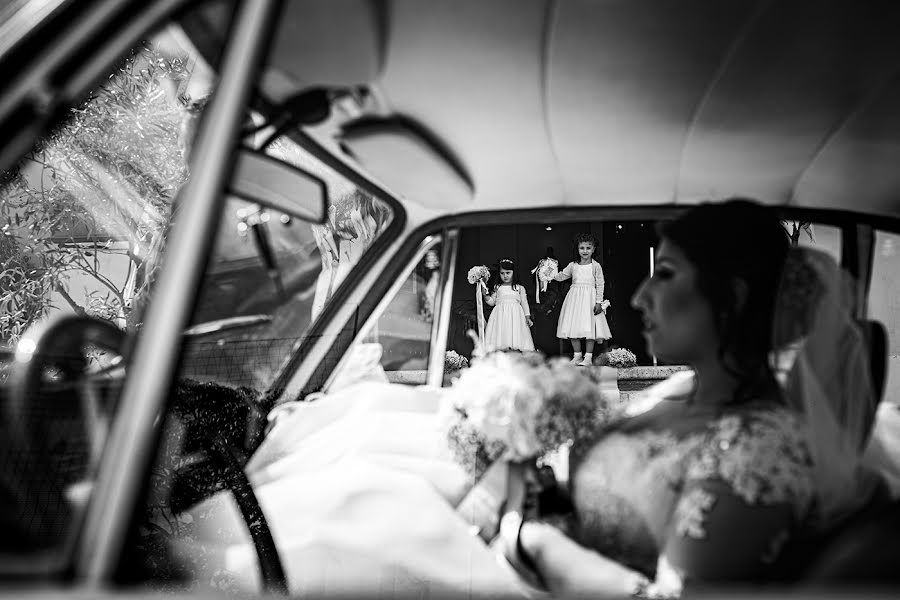 Wedding photographer Leonardo Scarriglia (leonardoscarrig). Photo of 19 June 2019