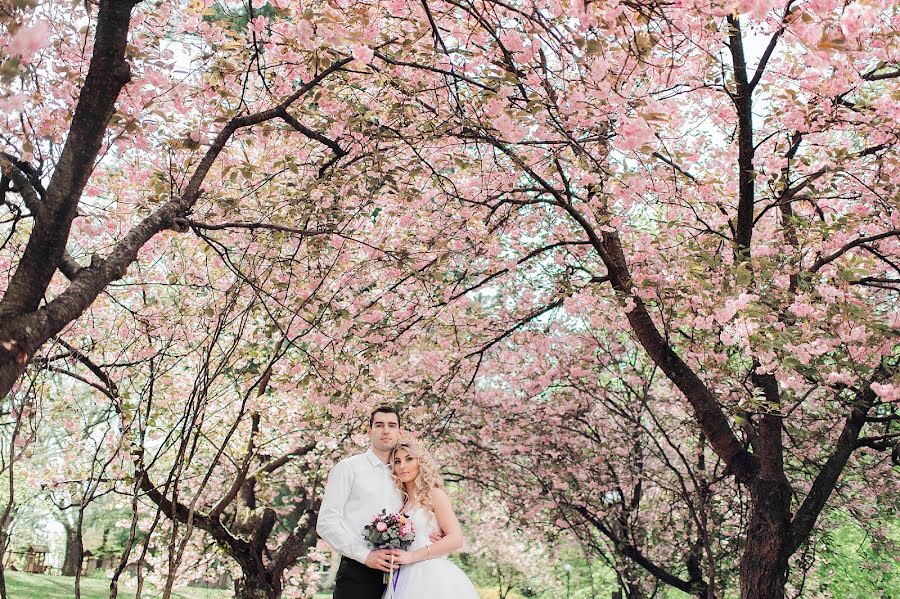 Fotógrafo de bodas Aleksandr Tegza (sanyof). Foto del 16 de abril 2016