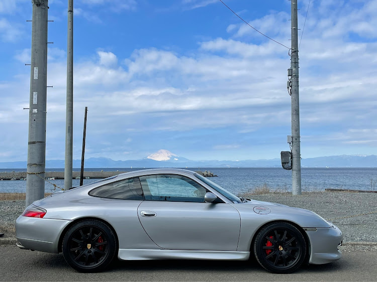 911 クーペの天皇誕生日&富士山の日・富士山と愛車・三浦半島ドライブに関するカスタム事例の投稿画像1枚目