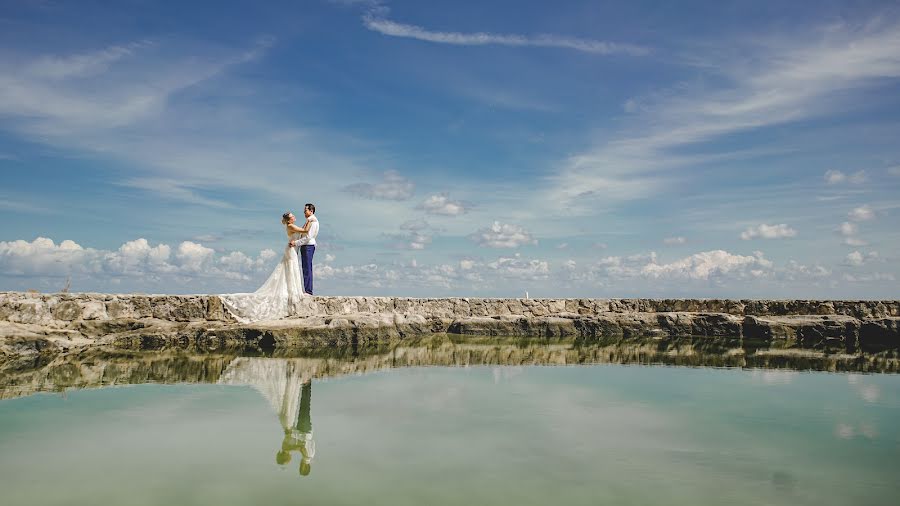 Fotografer pernikahan Ruben Luna (rubenluna). Foto tanggal 9 Juni 2022