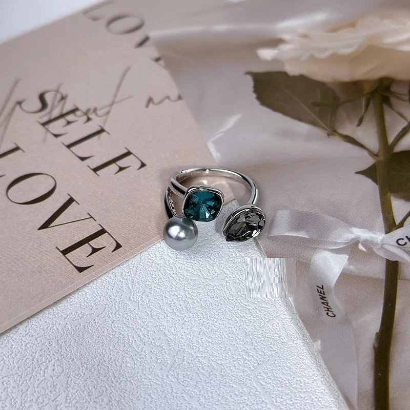 Title 1, Bague de luxe design niche, perle et strass, po...