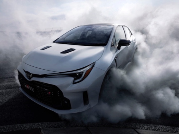 カローラスポーツの北米トヨタ・GR Corolla・GRカローラ・カロスポに関するカスタム事例の投稿画像1枚目
