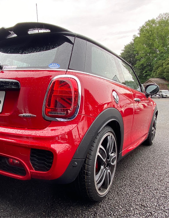 アルファードのMINI・SPASHAN・オタマジャクソンに関するカスタム事例の投稿画像1枚目