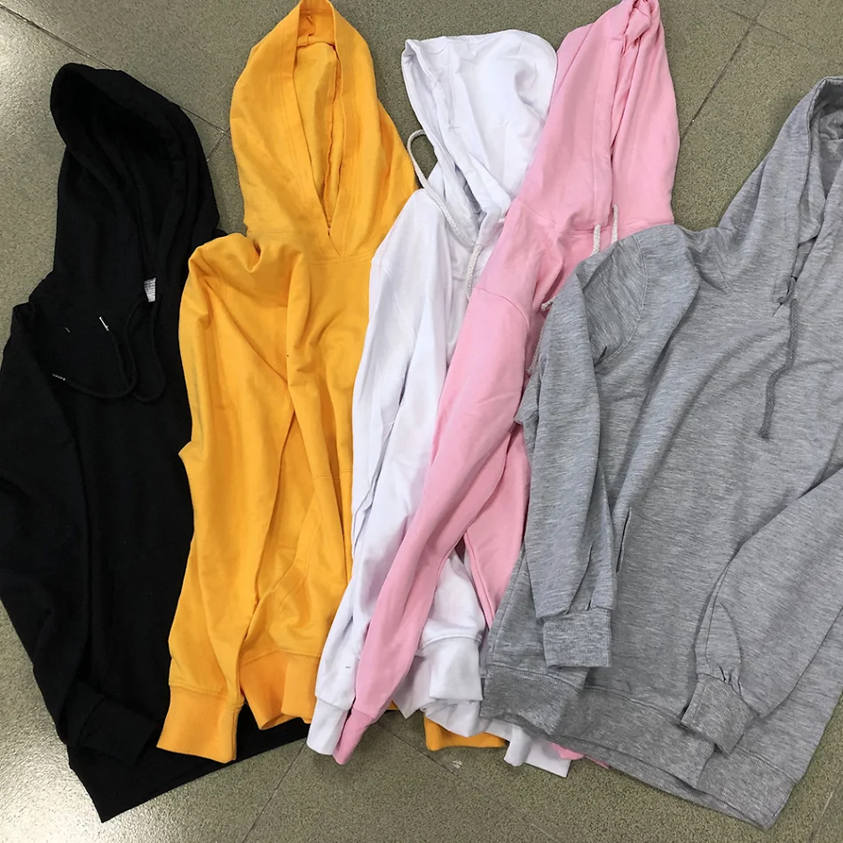 Sudadera casual con bolsillo y capucha con estampado de letras