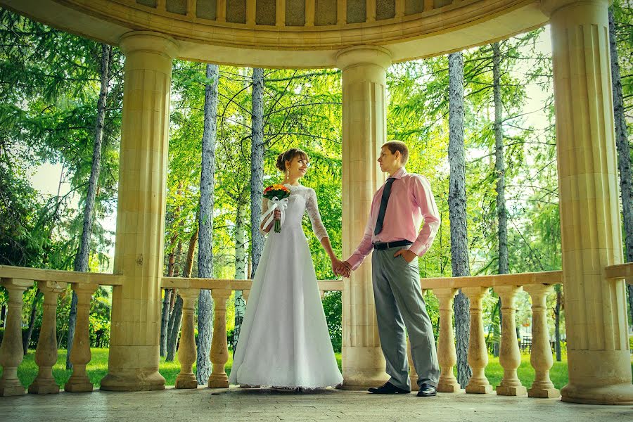 Wedding photographer Aleksandr Kabanov (kabanov56). Photo of 16 October 2015