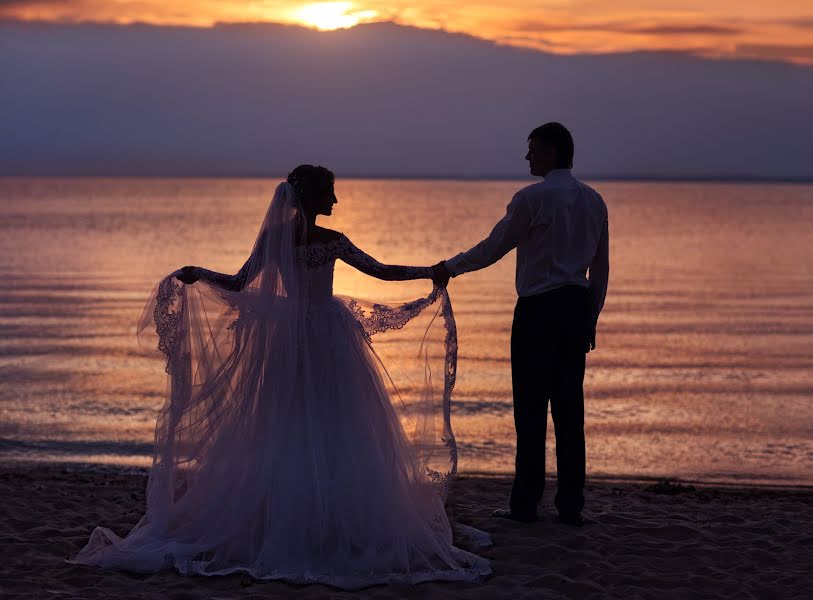 Fotógrafo de casamento Zhanna Samuylova (lesta). Foto de 15 de novembro 2016